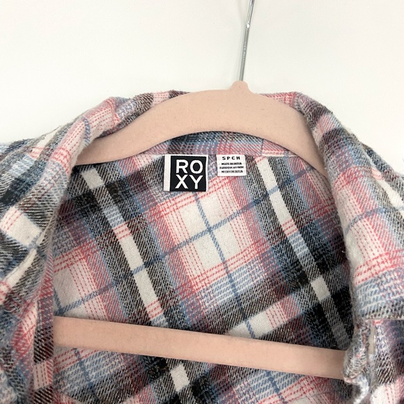 Soft and cozy Roxy women’s flannel - Picture 2 of 2